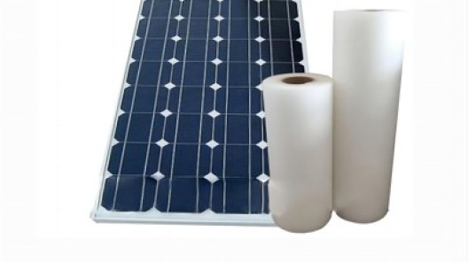 EVA背板胶膜如何提高光伏组件性能