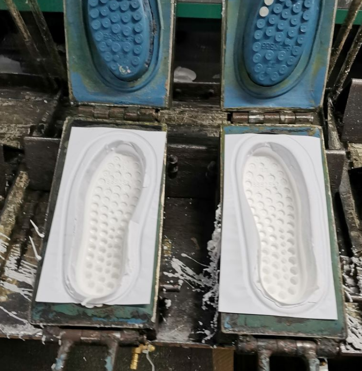 鞋材使用热熔胶膜优越性分析
