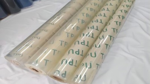 tpu热熔胶网膜在服装无缝贴合中的应用